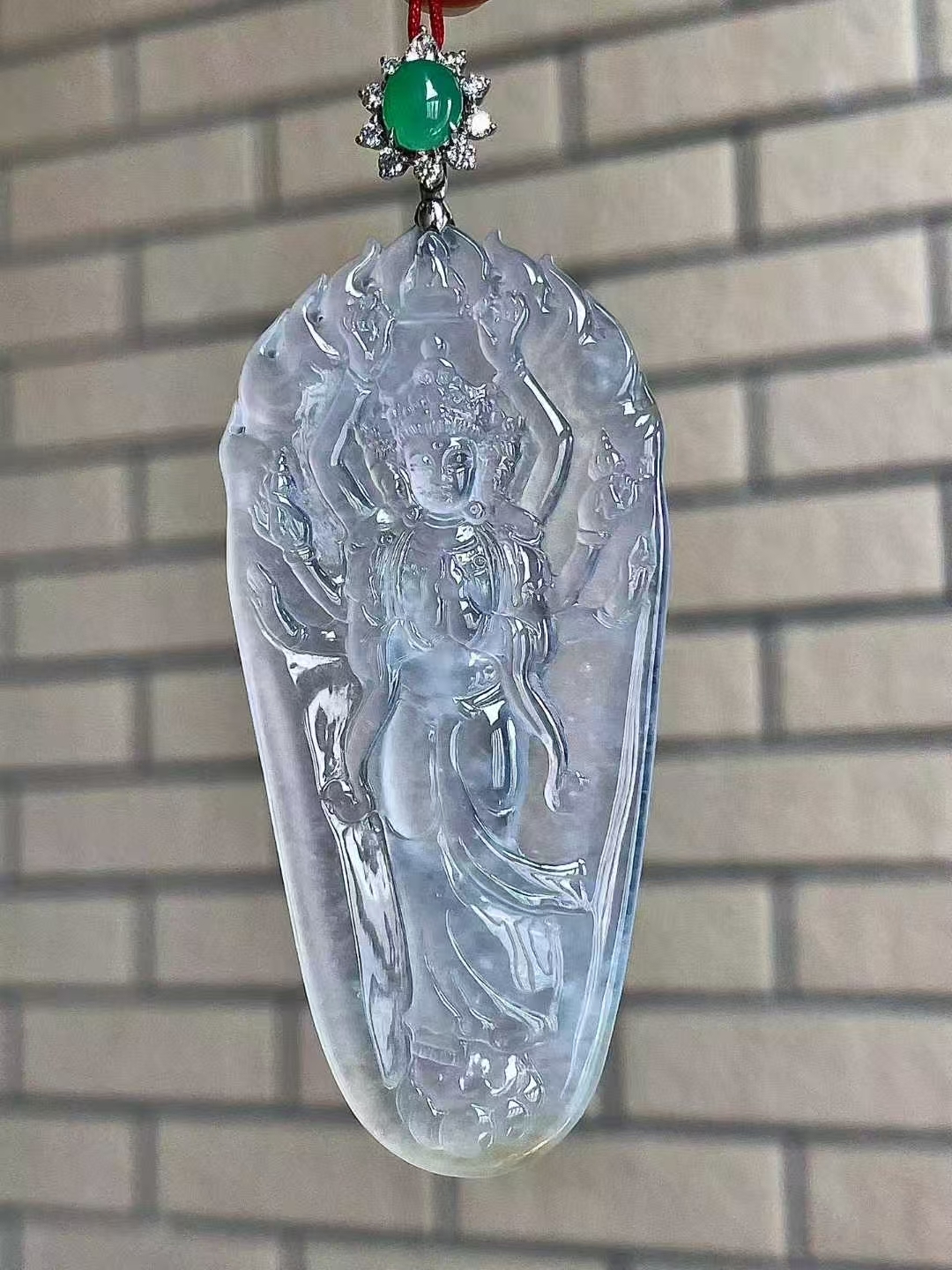 1225553 翡翠冰種千手觀音吊墜