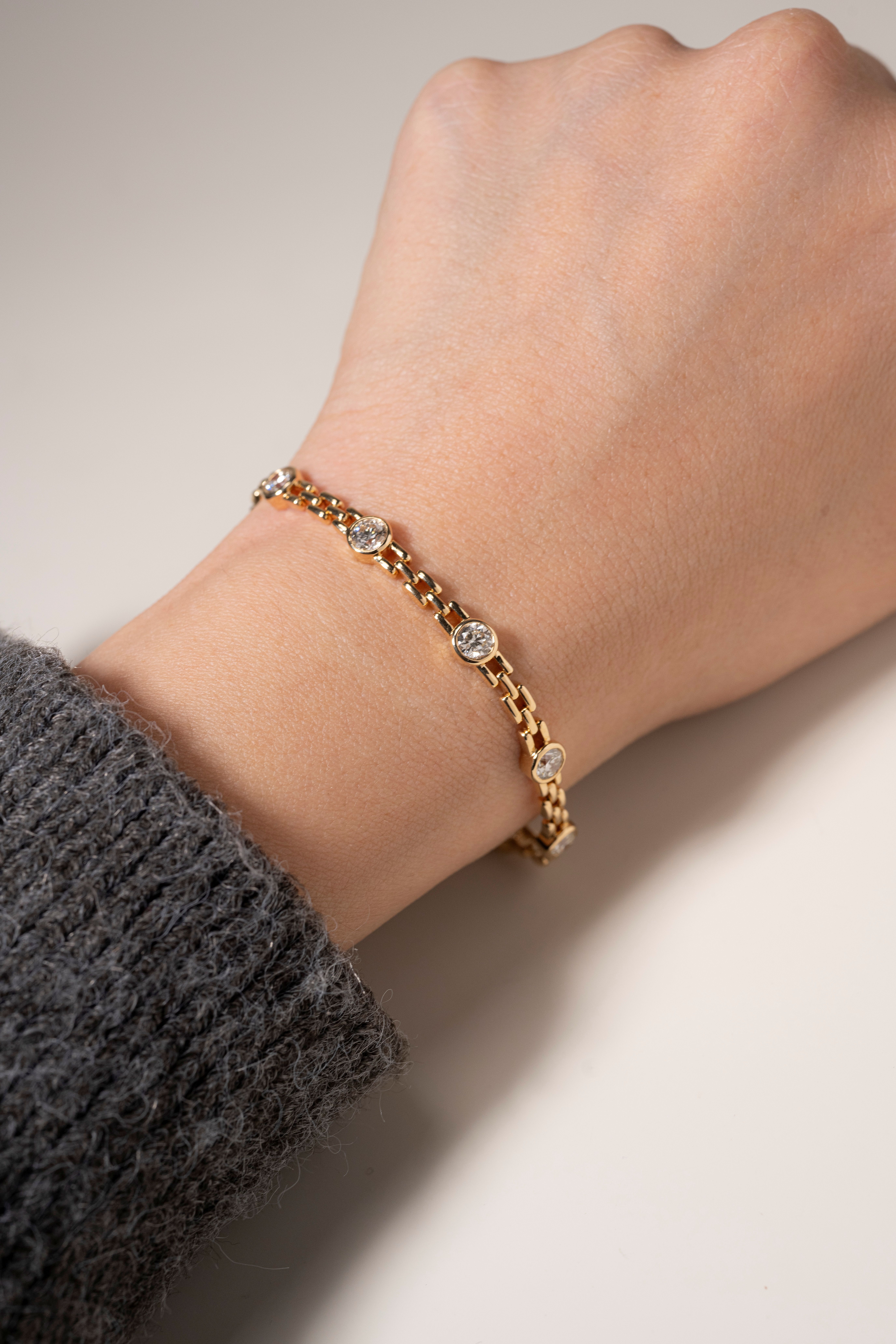 18K Bubble Diamond Bracelet