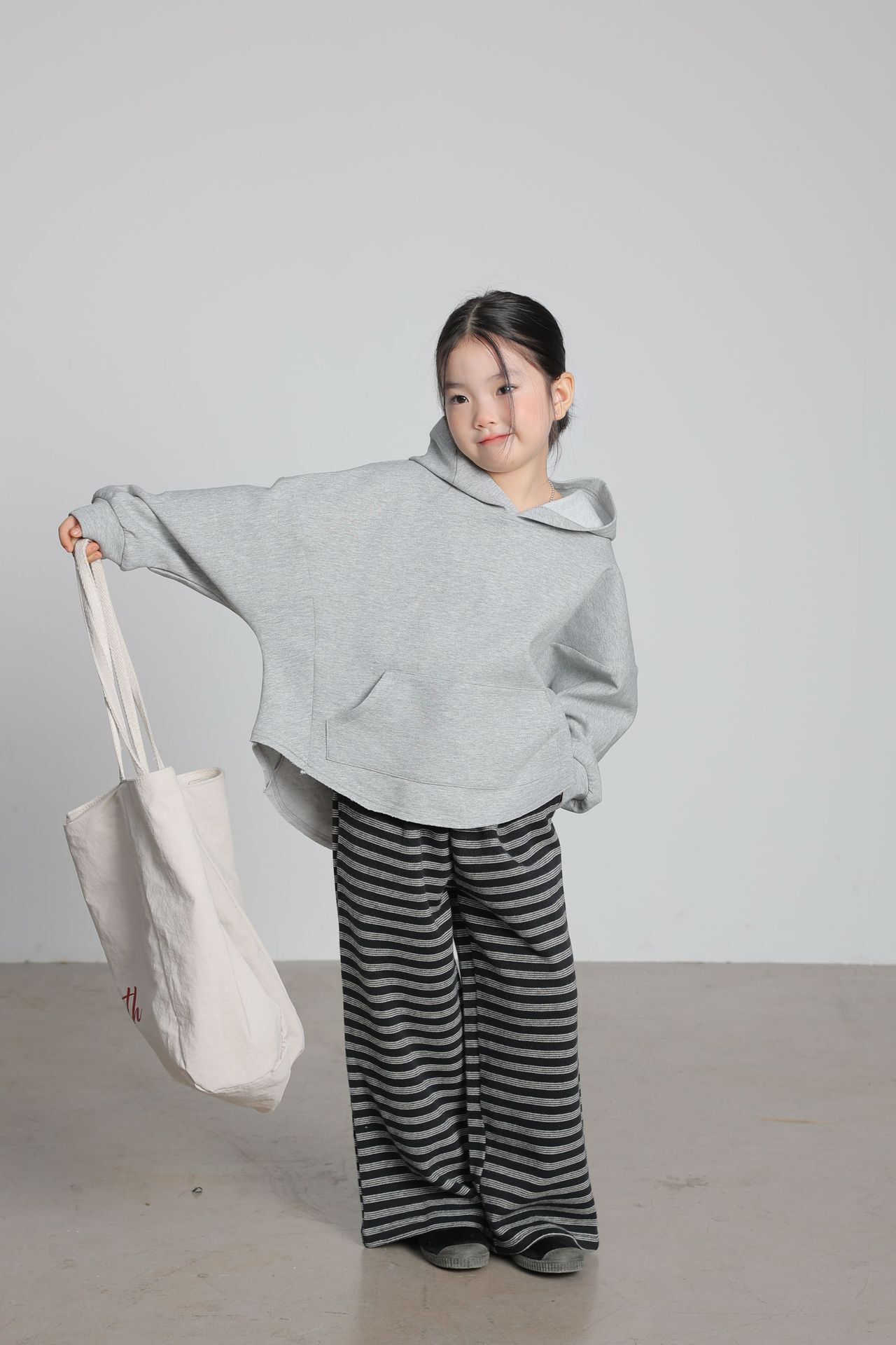 圓弧下擺連帽上衣(90-140)