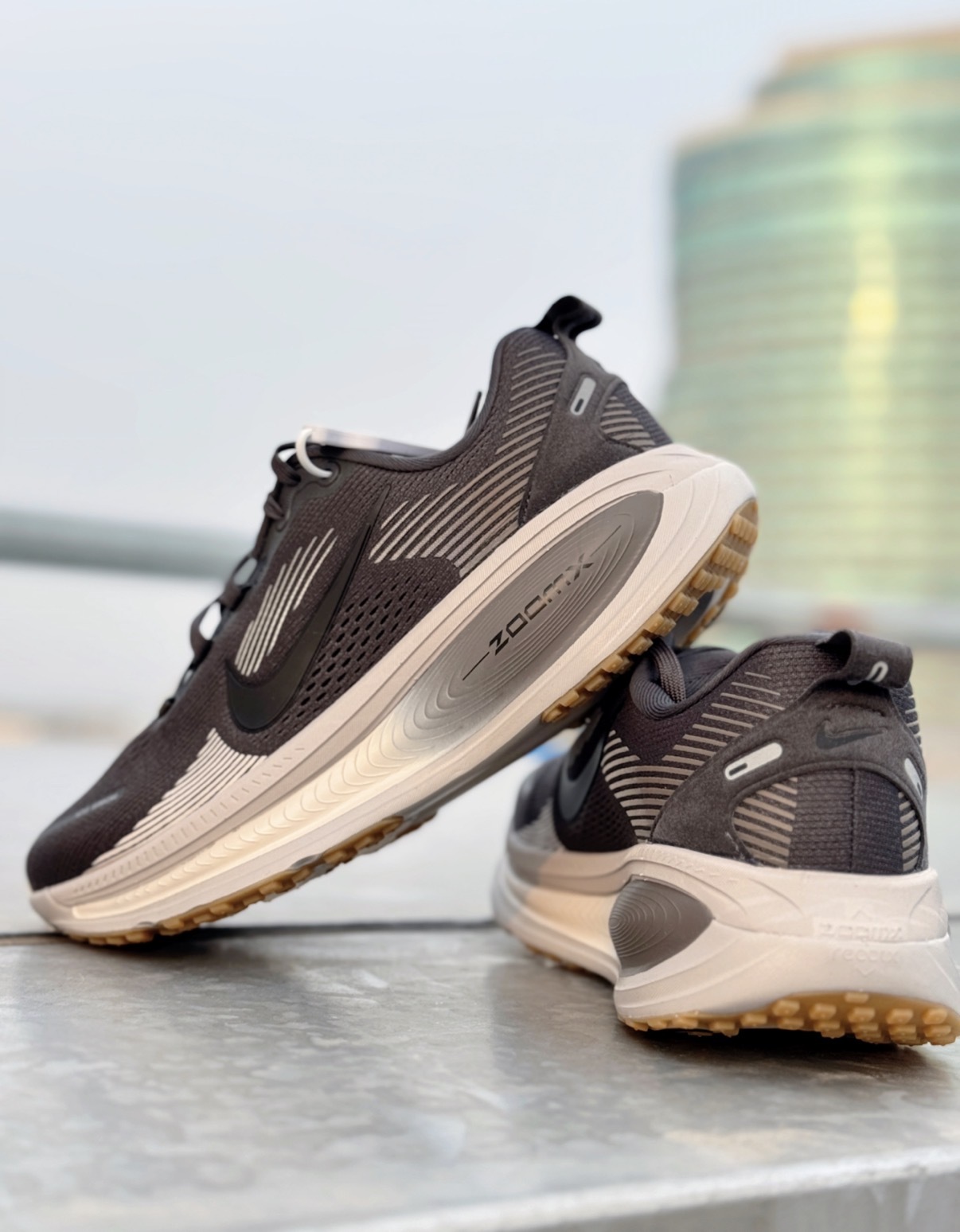 男鞋 NIKE ZOOMX VOMERO 18 棕褐 氣墊 緩震 透氣 慢跑 運動鞋【HM6803-215】