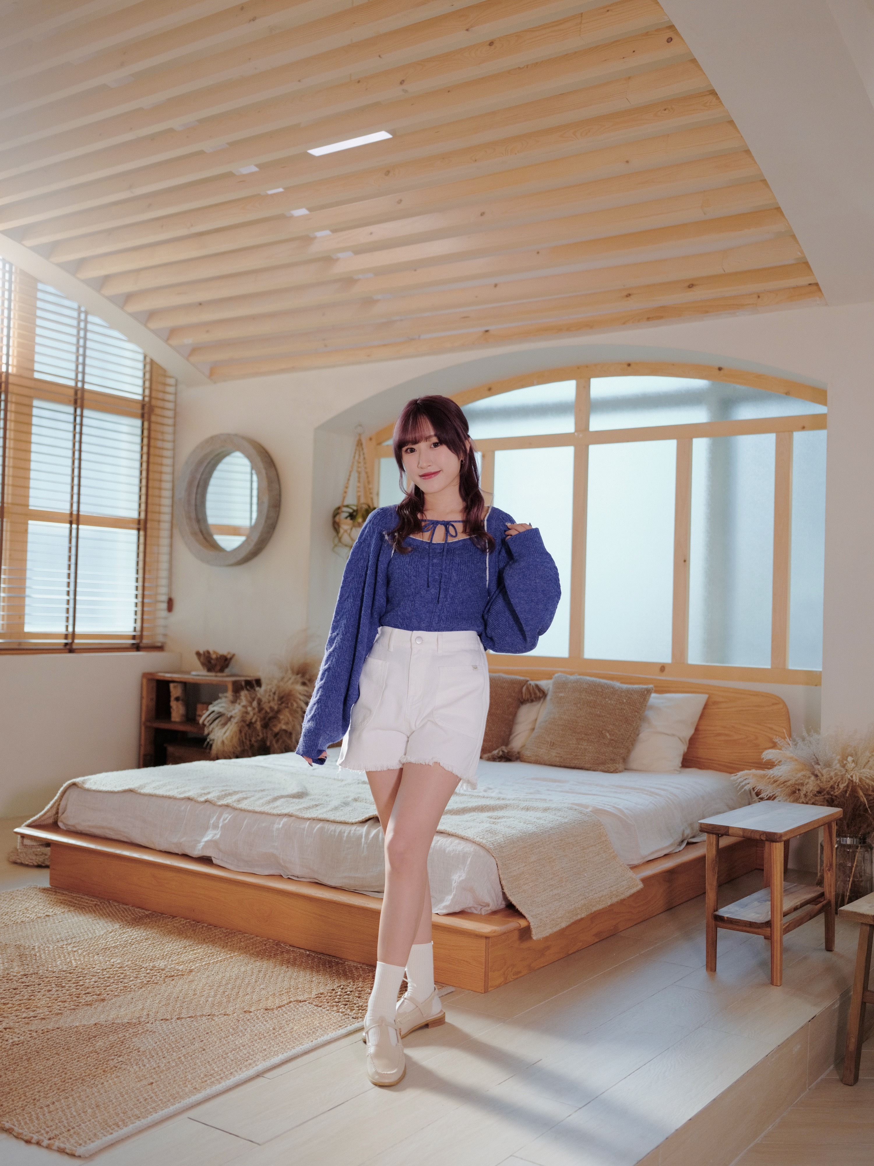 兩色 / 流蘇貼袋牛仔短褲 / Frayed Patch-Pocket Denim Shorts