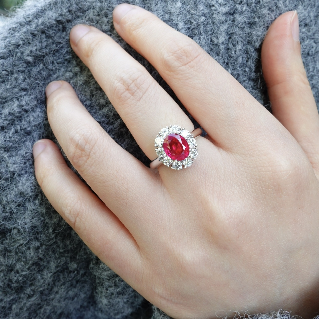 2.02ct緬甸產天然紅寶石鑽石18K金戒指 (帶GRS證書)