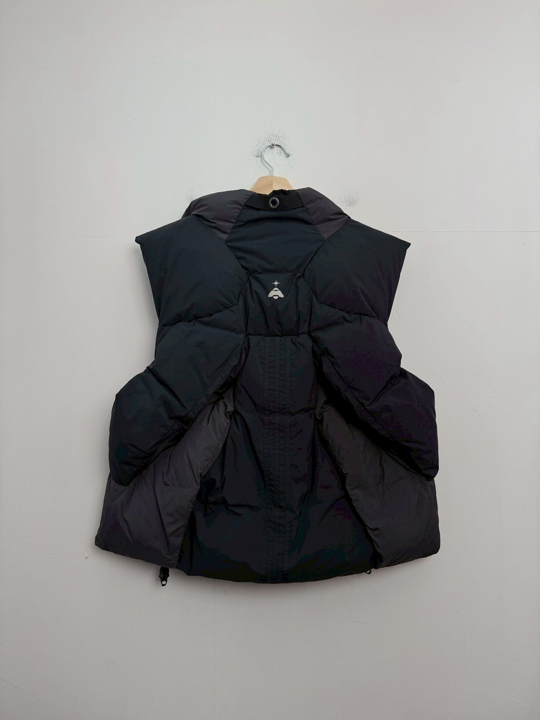 Adidas Originals X Hamcus  FW23  Logo Drawstring Zipper Down Vest SIZE XL