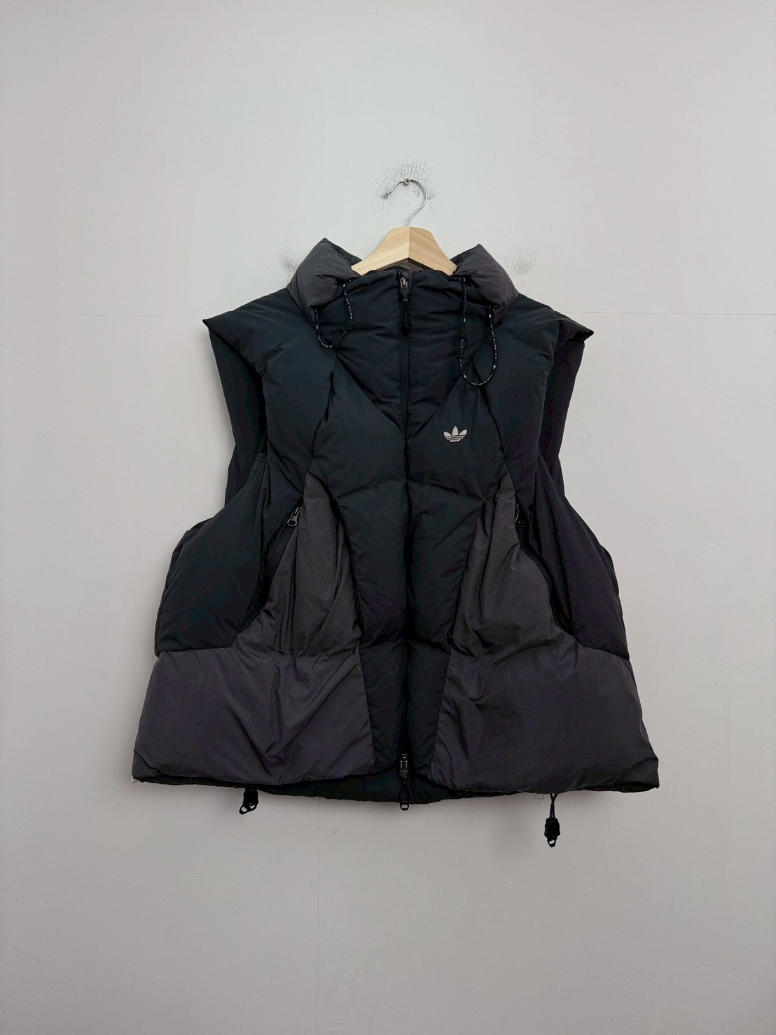 Adidas Originals X Hamcus  FW23  Logo Drawstring Zipper Down Vest SIZE XL