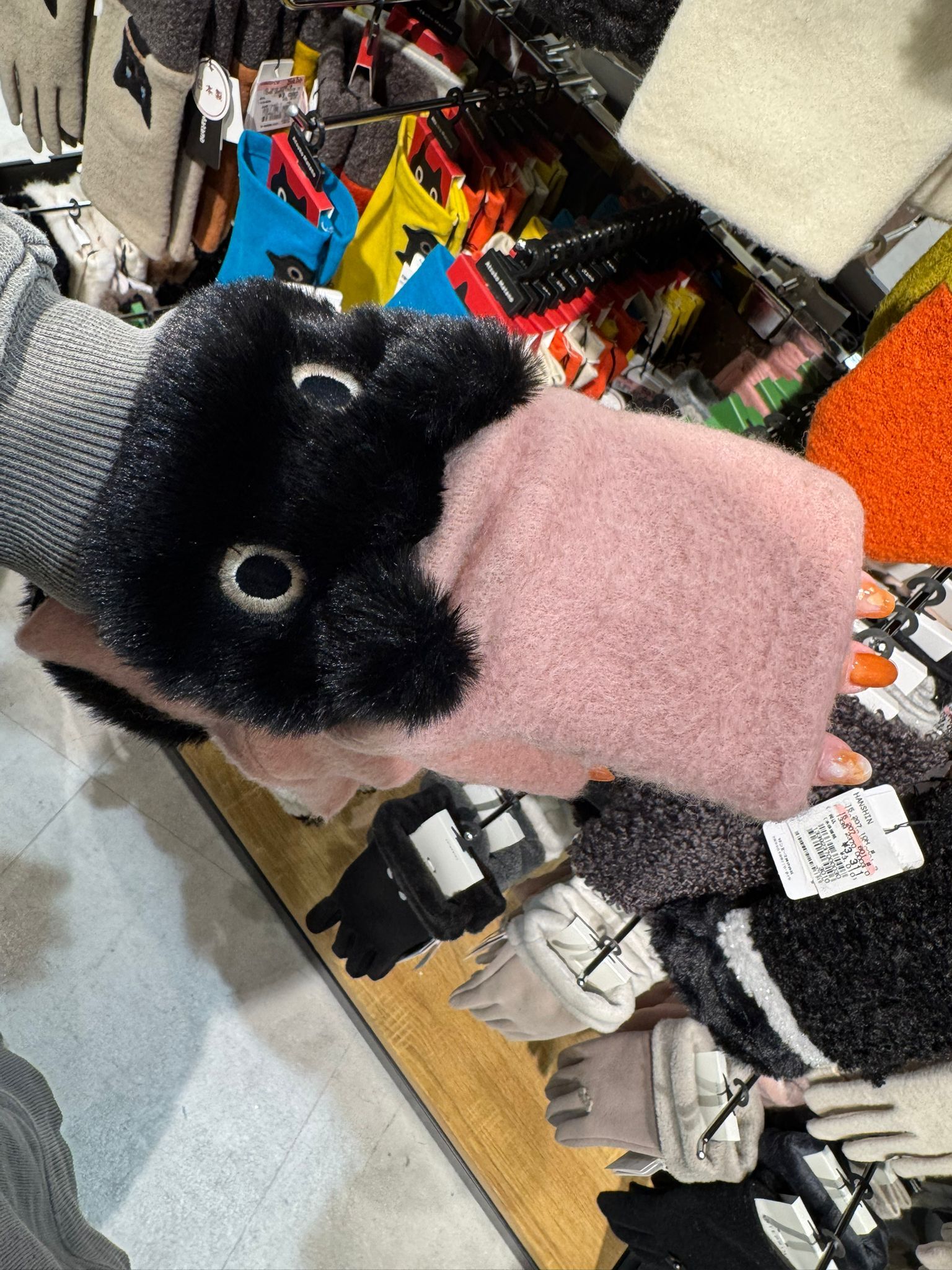 260105 Atsuko matano 貓貓手套 (現貨)