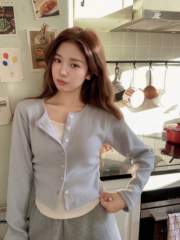 【7/1完額外95折優惠預訂】韓國絨毛分層鈕扣上衣（3色）