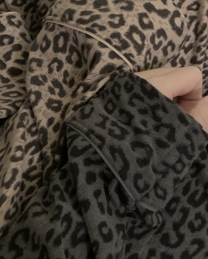 <限時折扣💥> 韓國 小眾 設計師 品牌 親膚 豹紋 兩件組套裝 睡衣 睡褲 兩色