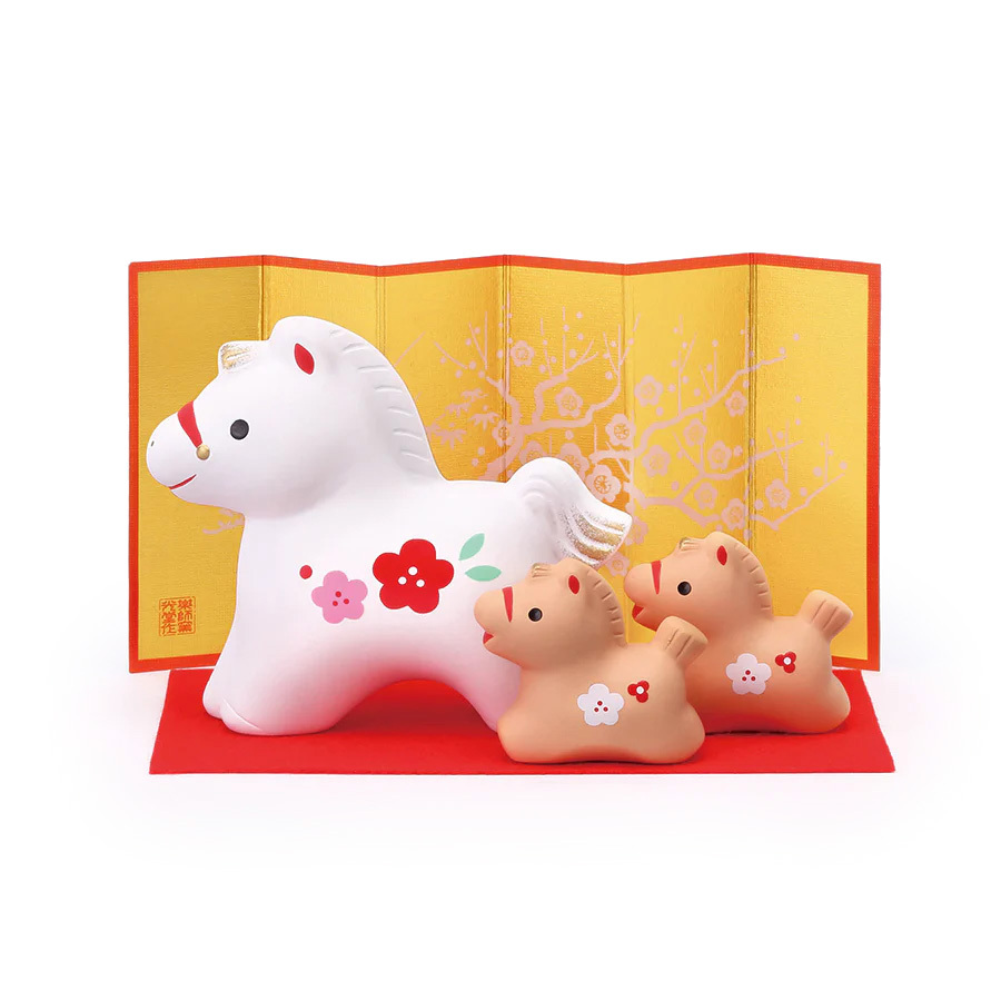 日本 薬師窯 十二生肖-馬陶瓷擺設(No.73) -錦彩招福午(紅梅・親子)