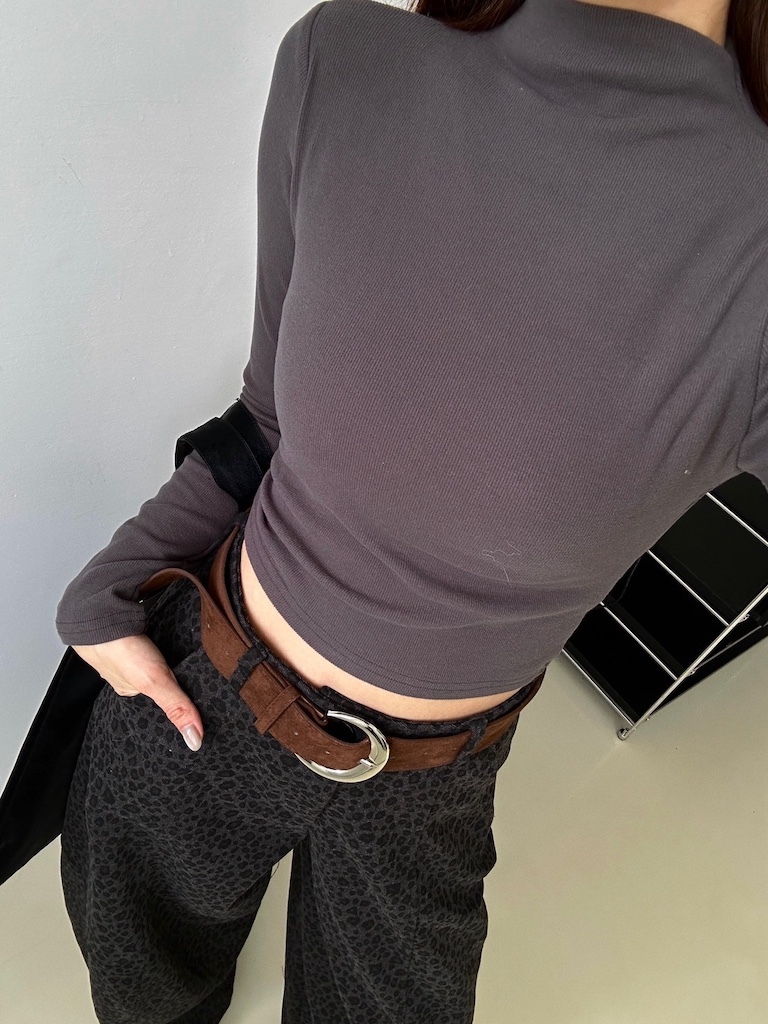 小立領合身微短版罩杯上衣