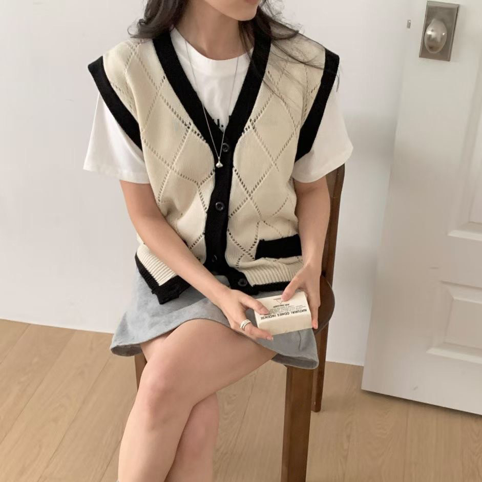 配色滾邊菱格紋針織V領背心外套-F / 2色