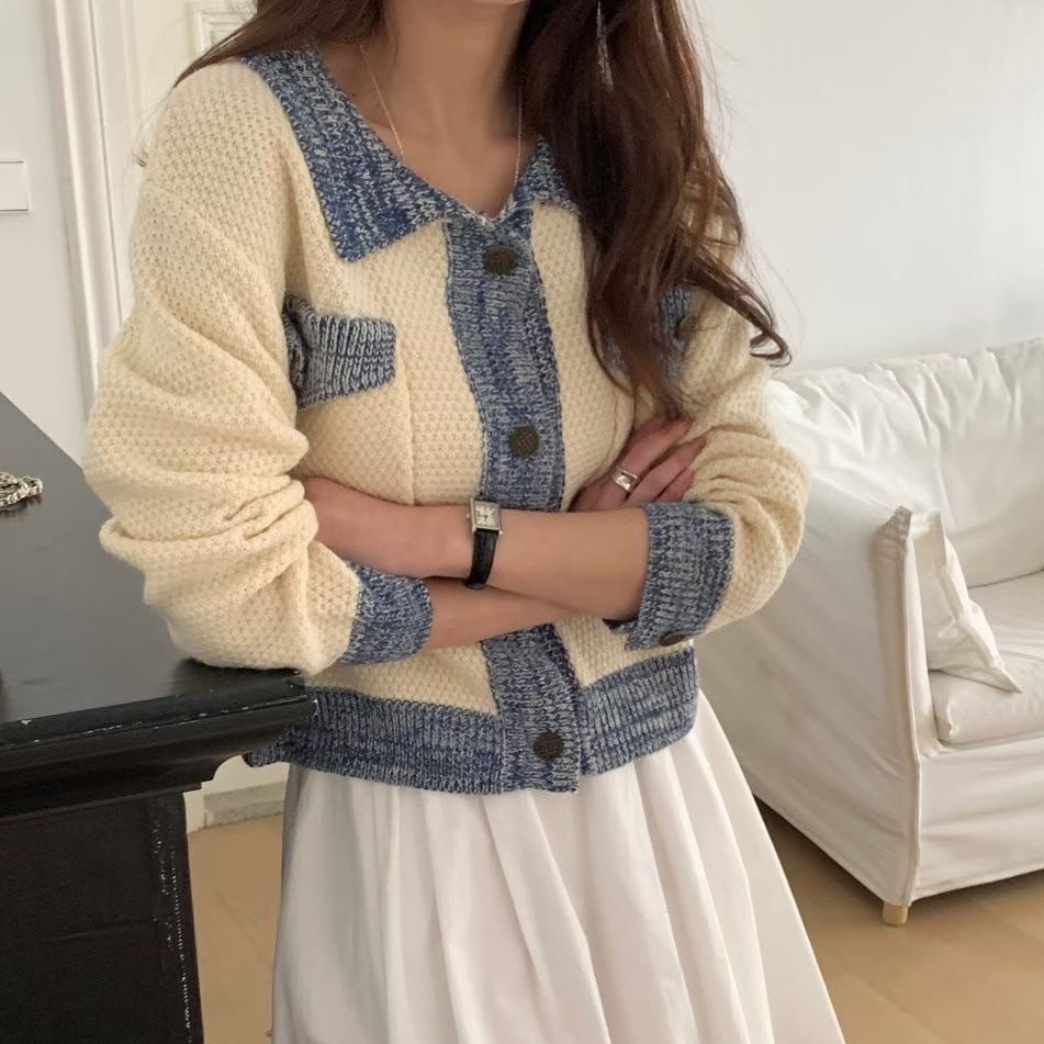 雲朵白拼接藍色滾邊翻領針織外套-F