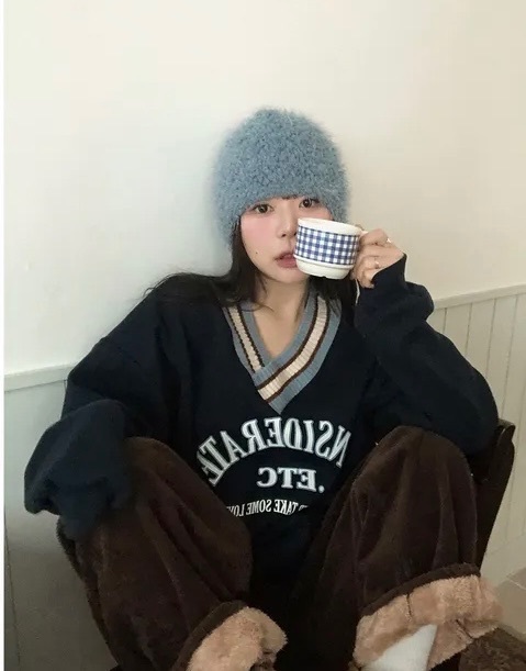 【7/1完額外95折優惠預訂】韓國撞色V領寬鬆衛衣（3色）