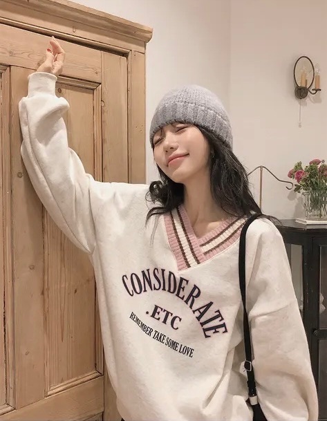 【優惠價預訂】韓國撞色V領寬鬆衛衣（3色）