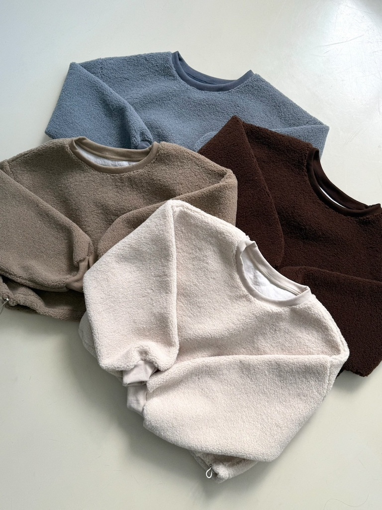 吃可愛長大搖粒絨下擺可抽繩大學Tee