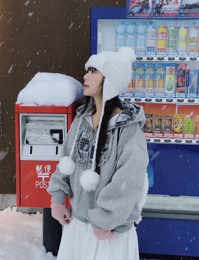【7/1完額外95折優惠預訂】韓國心型格紋拼接連帽外套（2色）