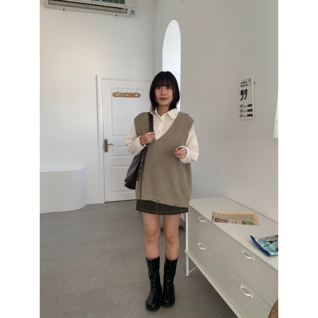 現貨【imfine】最愛的那件 大V領微割破針織背心 #8495