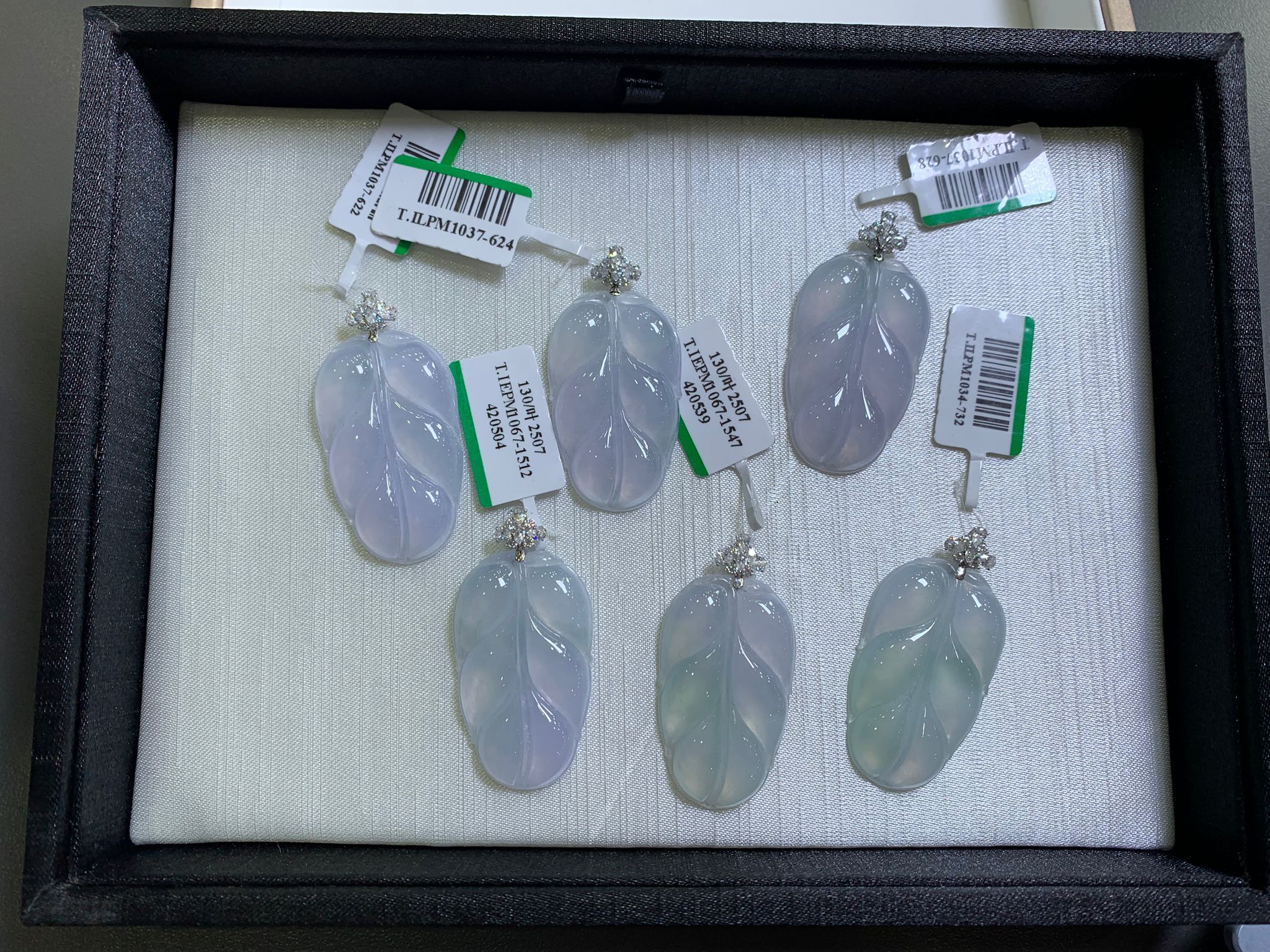 【直播】LL010509 難得一遇翡翠冰幻彩大葉子18K吊墜 (BR85)