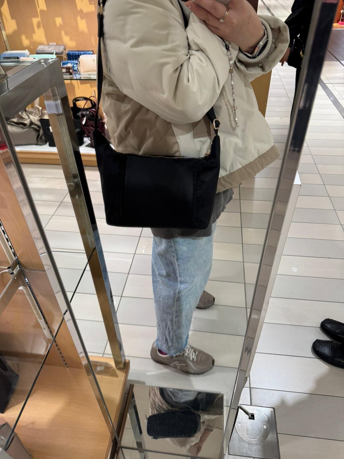 260105 Anna Sui 絹面料輕身手袋