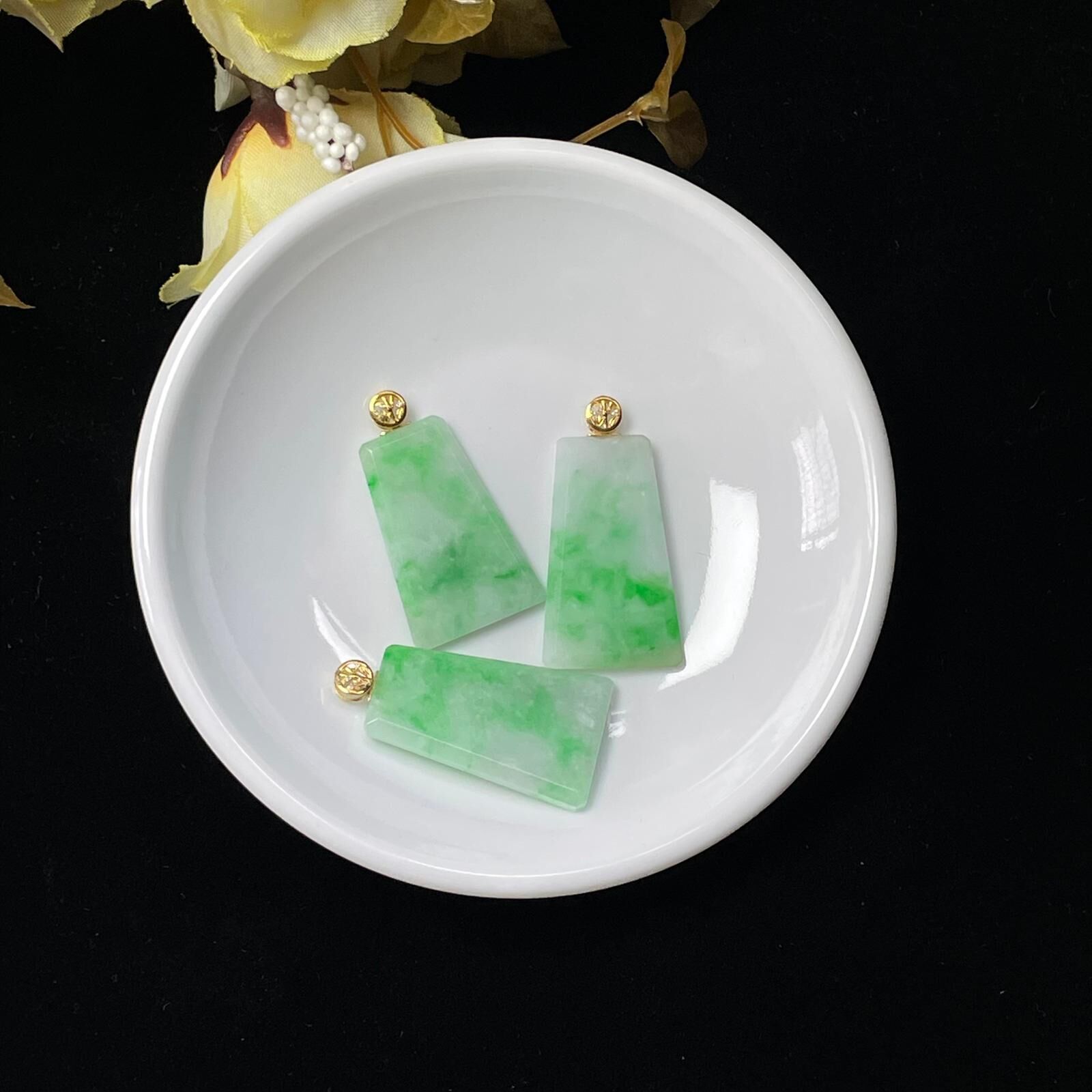 【直播】LL010429 飄陽綠無事牌18K吊墜