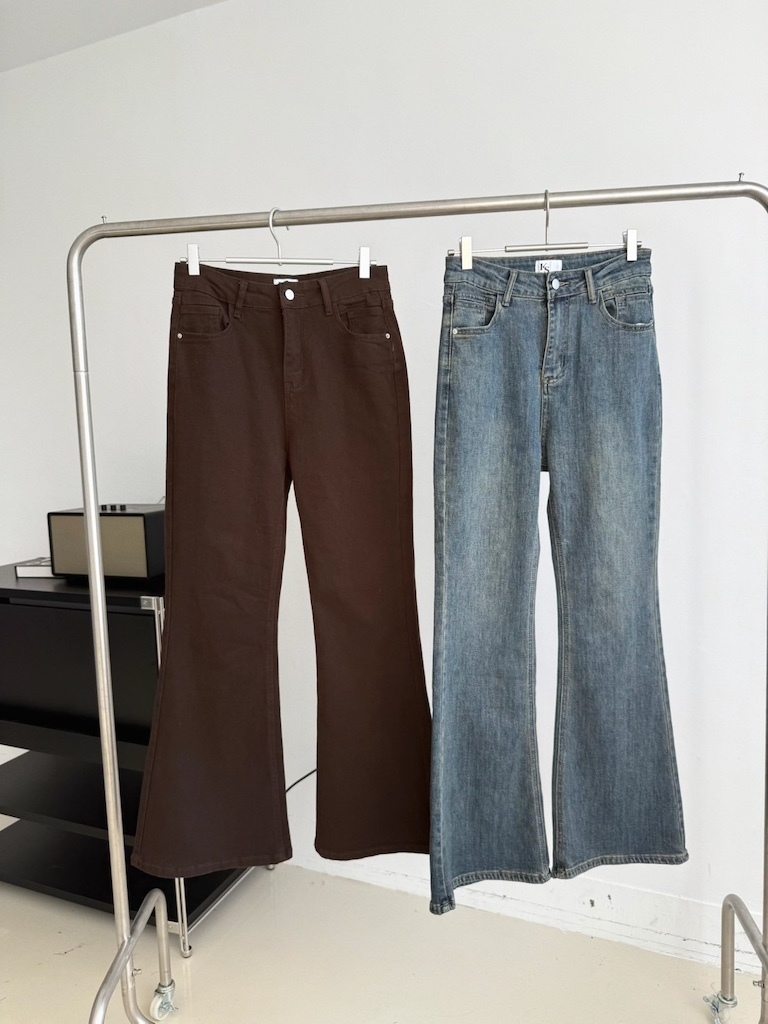 推！長腿妹妹都要買這件喇叭彈性牛仔褲