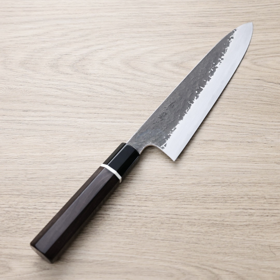 田所真琴 牛刀 210mm 銀三鋼 黑打鎚目