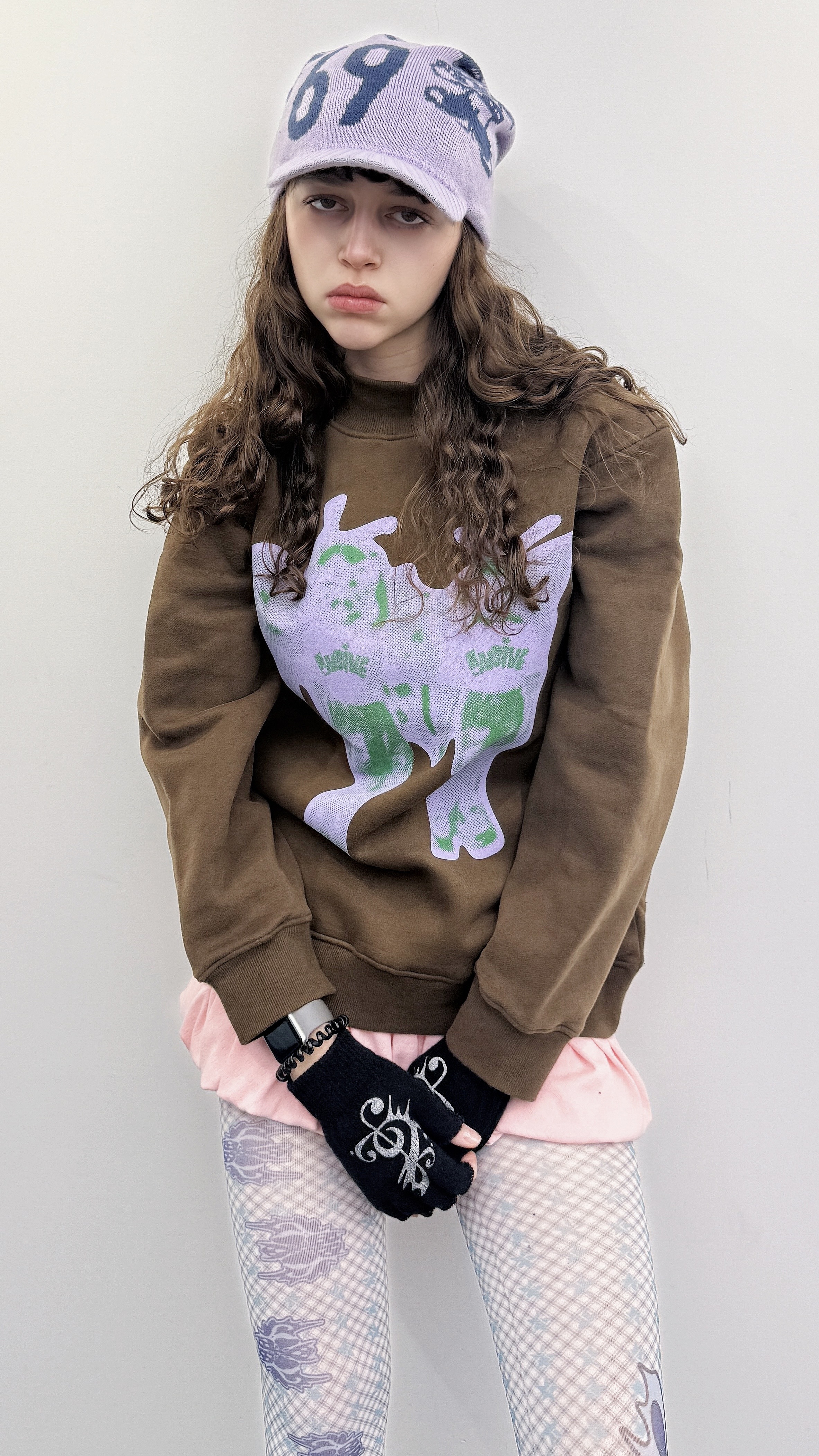 LUSIVE｜蝴蝶面具小女孩衛衣 (棕色)