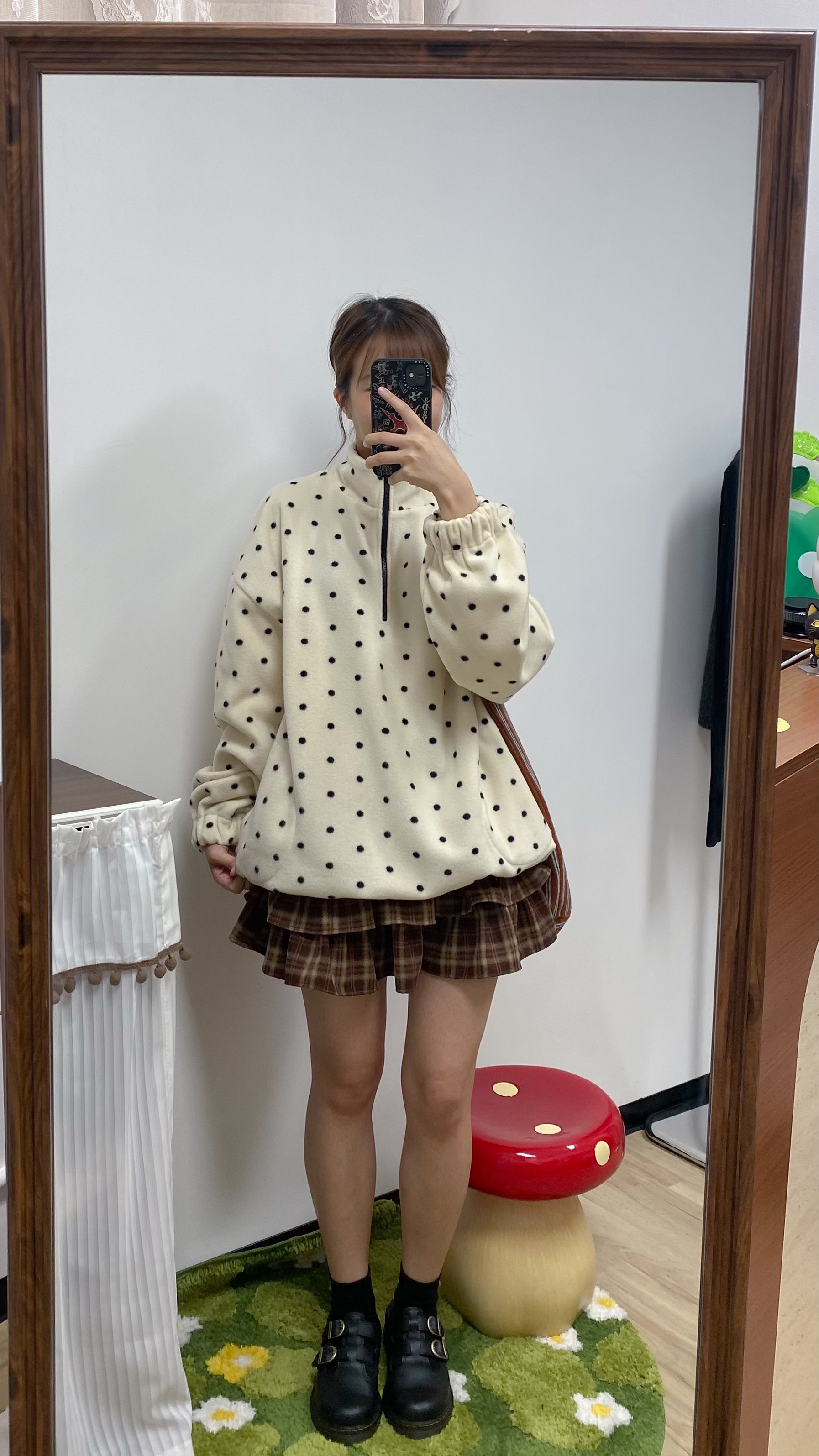 黑白波點高領TOP