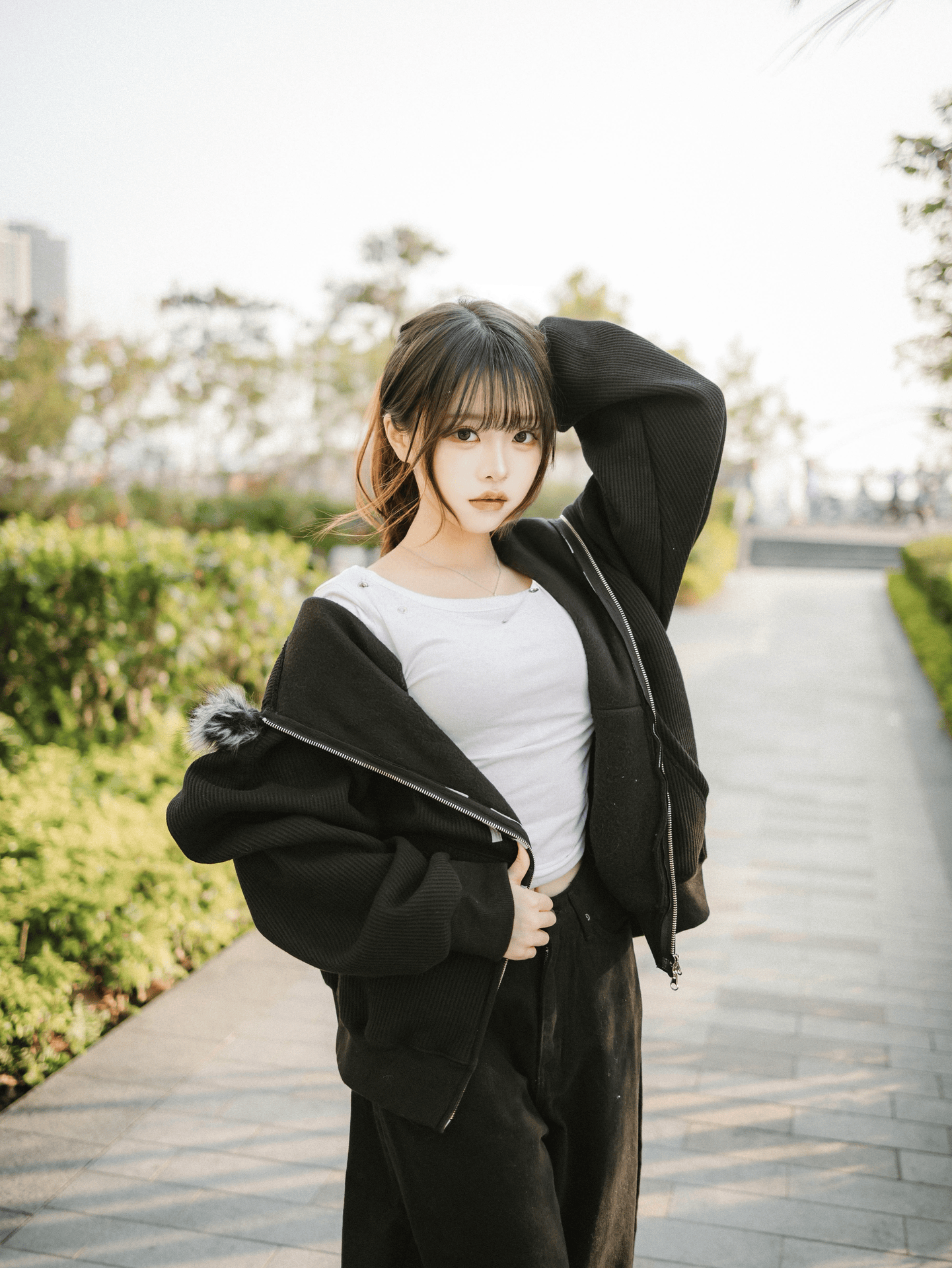 Unbalance～銀扣鉚釘單肩上衣