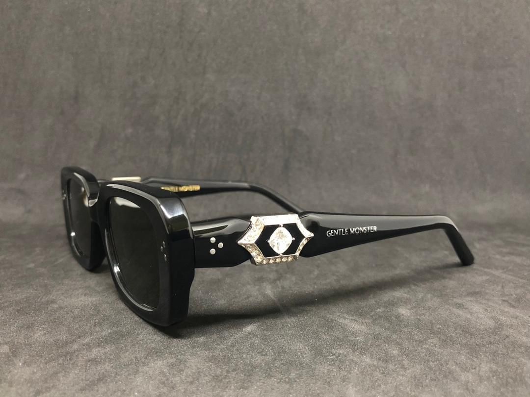 Gentle Monster Phantom