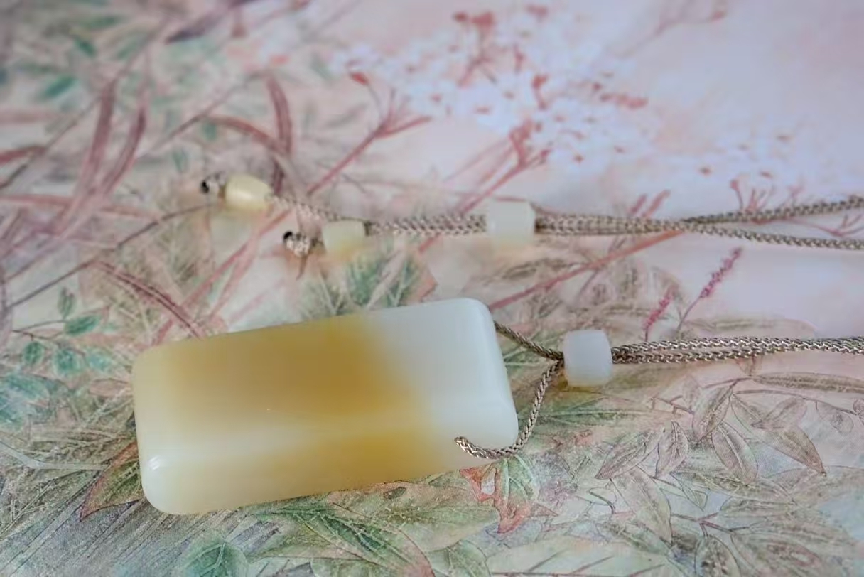 1225723 和田玉俄芭莎無事牌