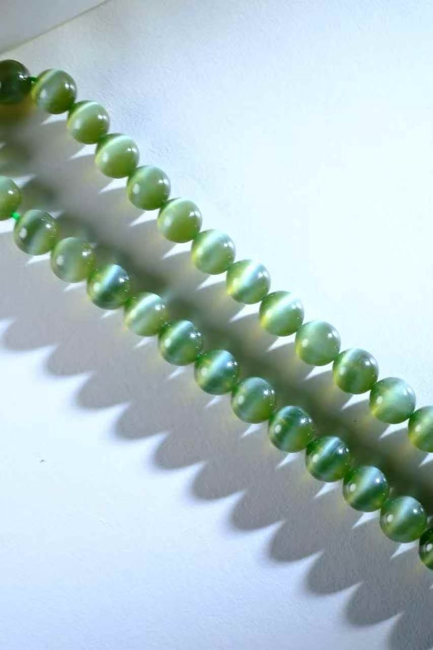 1225725 和田玉碧玉閃電貓珠串 (8mm直徑)