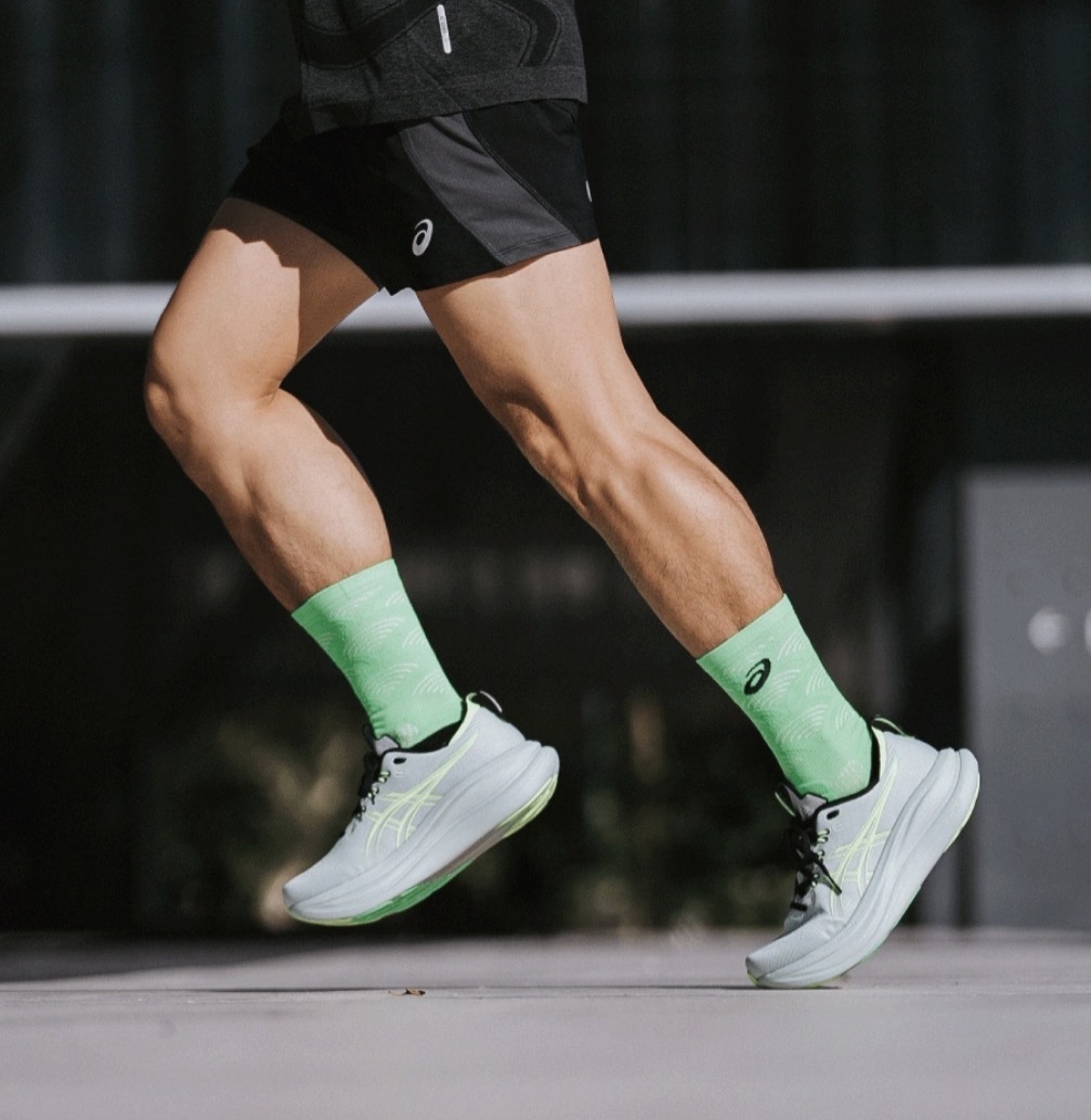 男鞋 ASICS GEL-NIMBUS 28 灰綠 輕量 支撐 包覆 緩震 運動 慢跑鞋【1011C127-400】