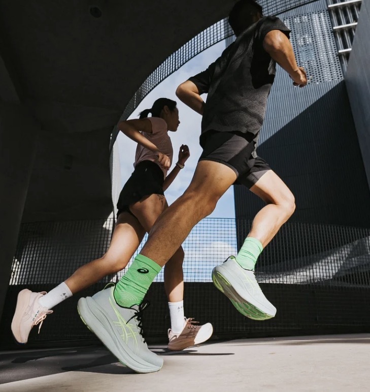 男鞋 ASICS GEL-NIMBUS 28 灰綠 輕量 支撐 包覆 緩震 運動 慢跑鞋【1011C127-400】