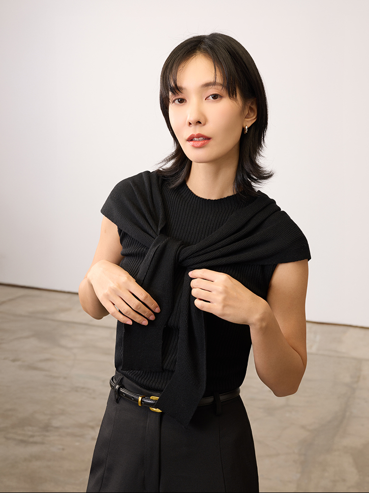 OH!HER 彈性柔感無袖上衣（附披肩、5%羊毛）