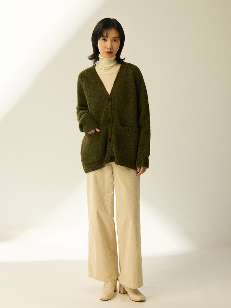 V領慵懶雙口袋針織外套