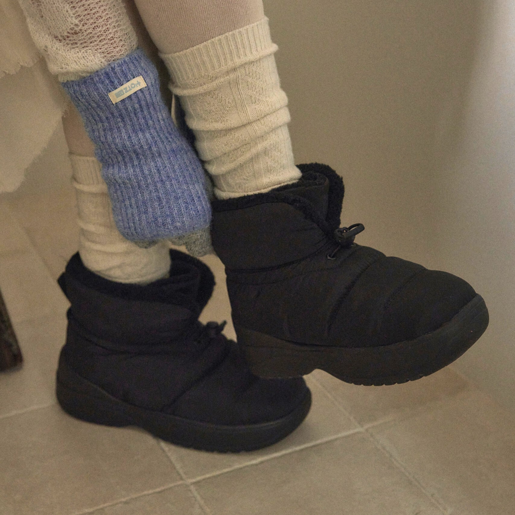 OTZ MURPHYS PADDING SHORT BOOTS