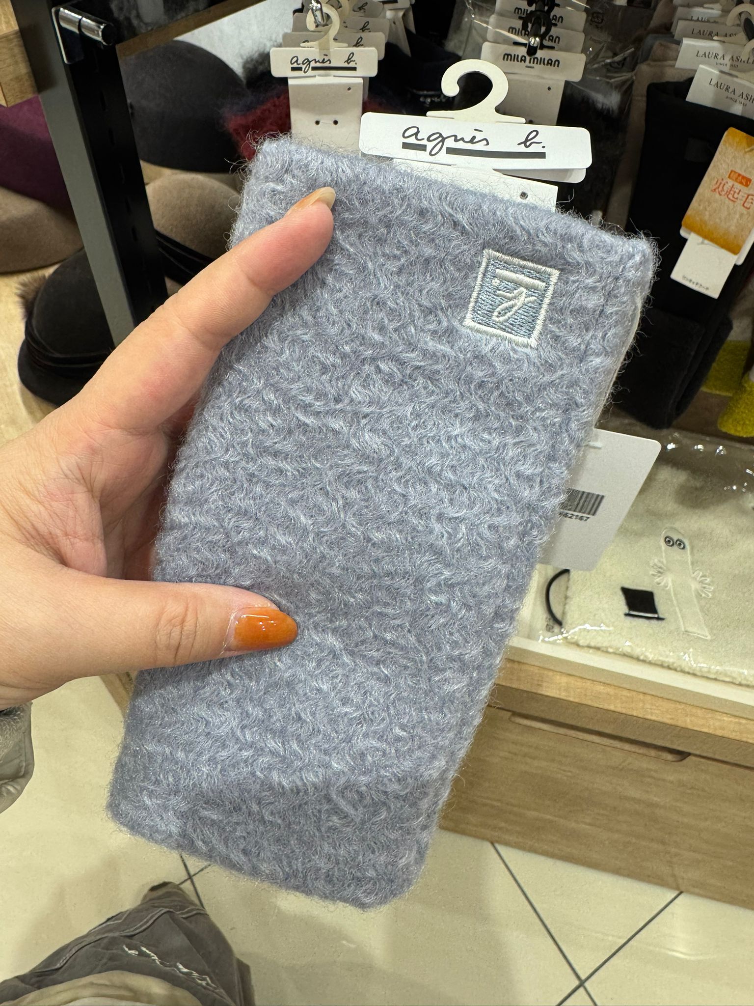 260106 Agnes b 露指手套 (多色)