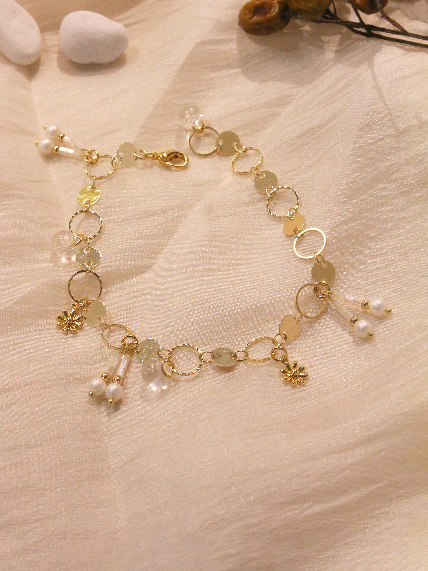 臥底瑪格。MUCHAT手作14+18KGP透珠小花手鍊