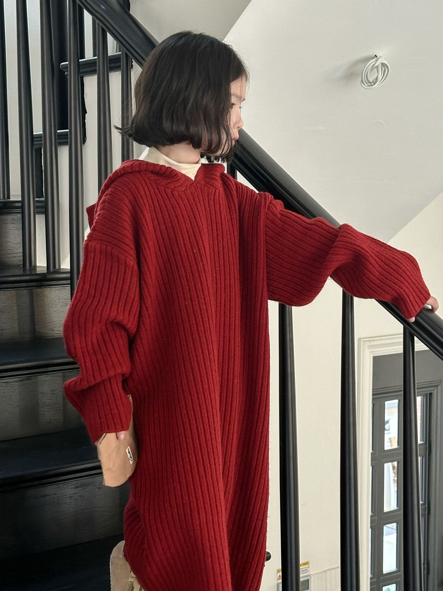 純色坑條連帽針織洋裝(90-150)