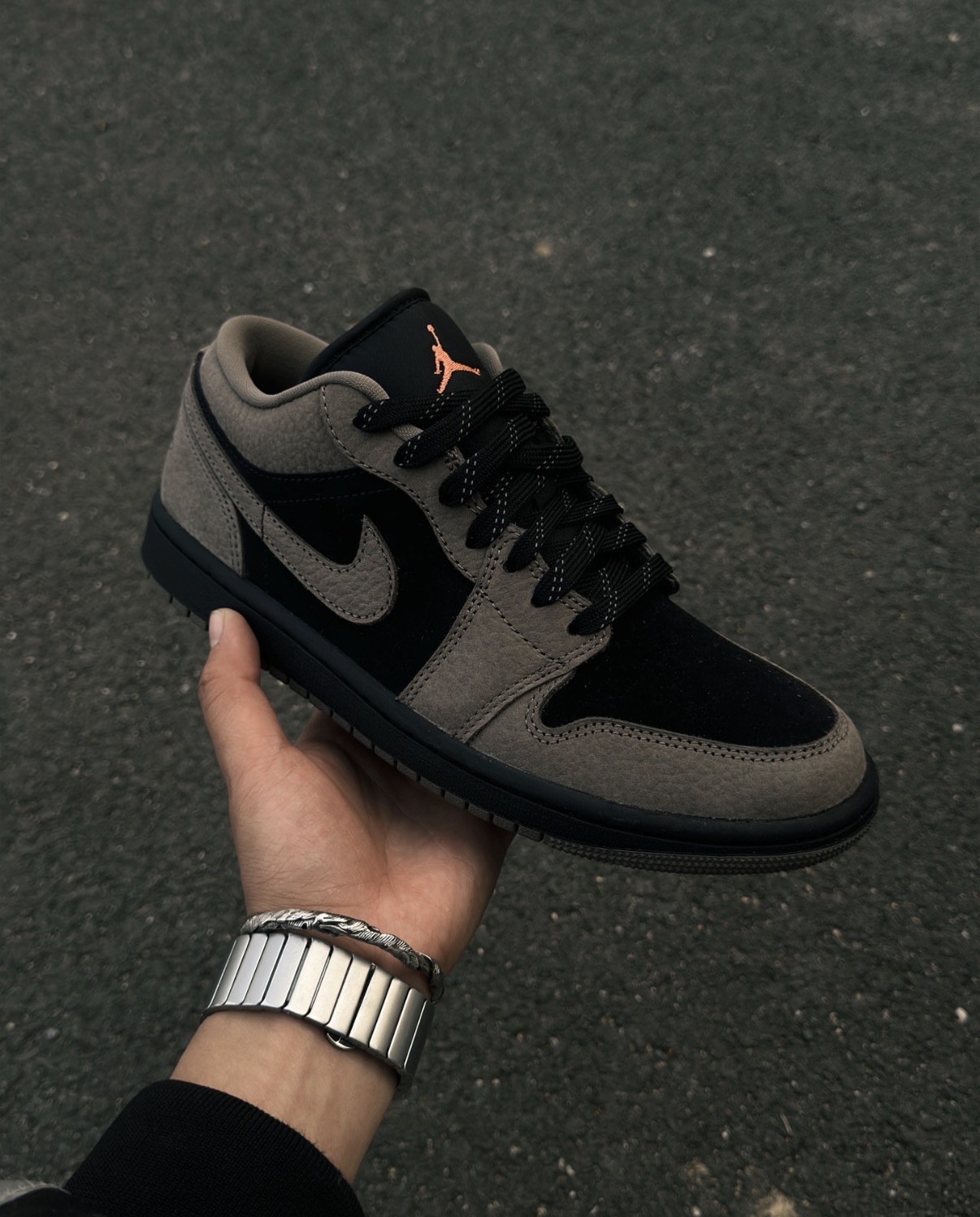 男鞋 NIKE AIR JORDAN 1 LOW SE 摩卡棕黑 拼接 緩震 低筒 AJ1 休閒鞋【IB7109-005】AJ1OG