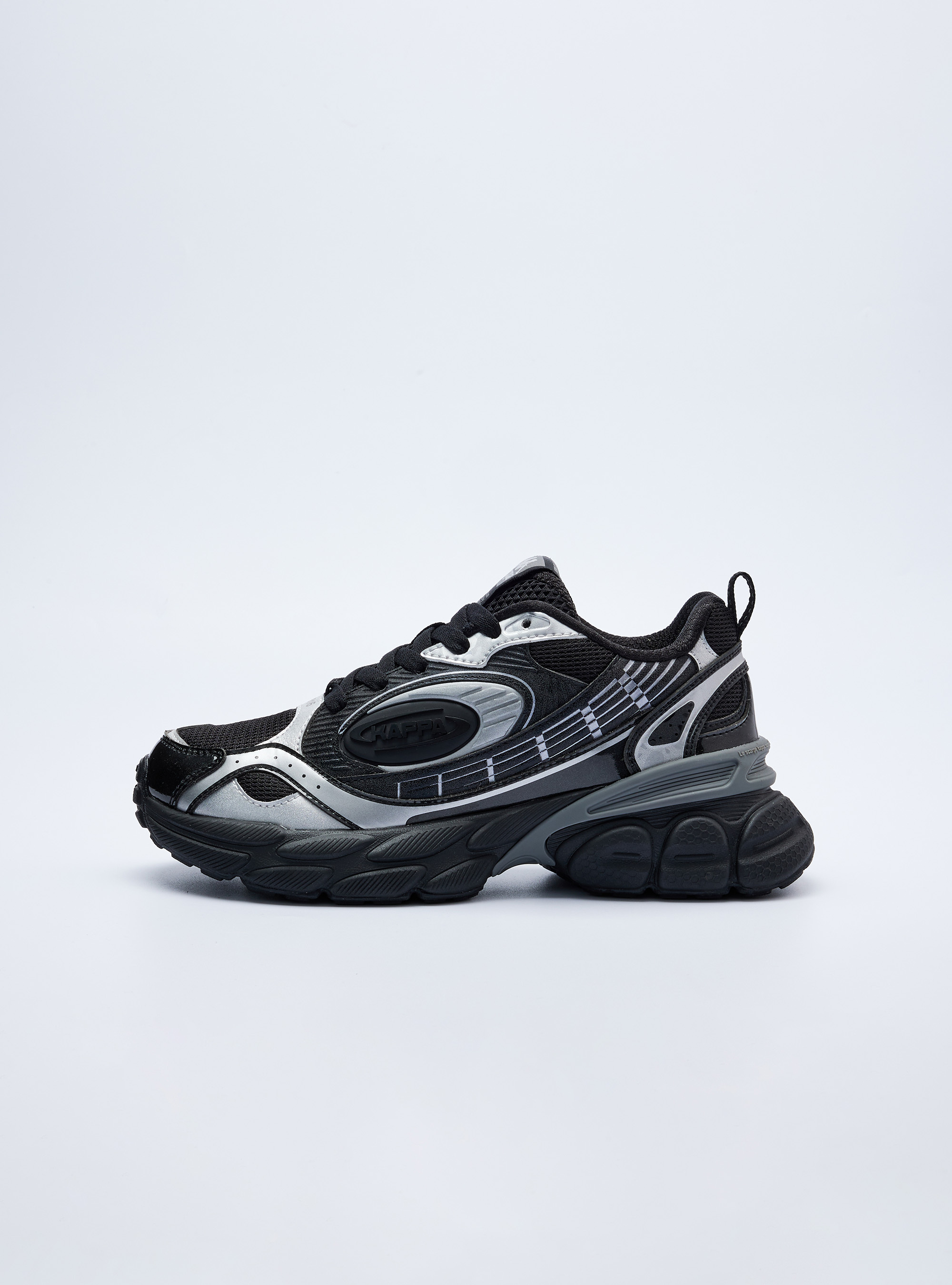 城市機能運動休閒鞋 (黑銀）