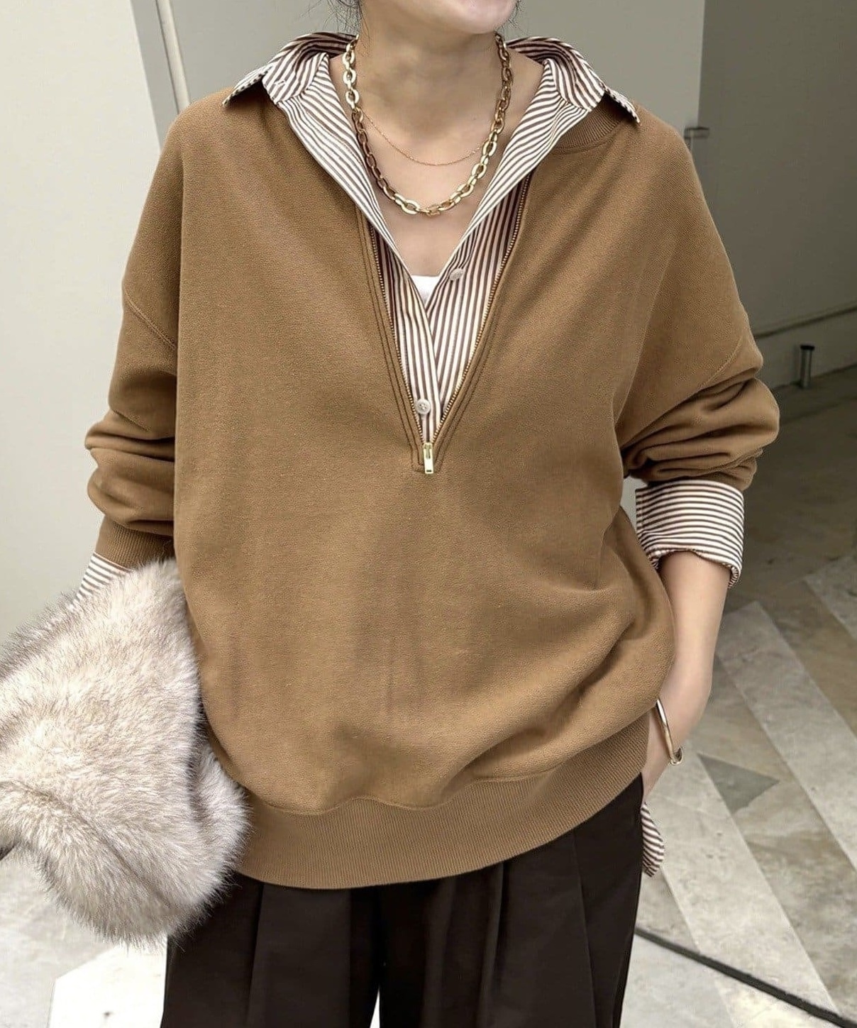 DOUDOU(ドゥドゥ)  【完売カラー再追加！/新色追加/インフルエンサー OKOCHI企画】ハーフジップスウェット駝色（DDZ1051106A0020）