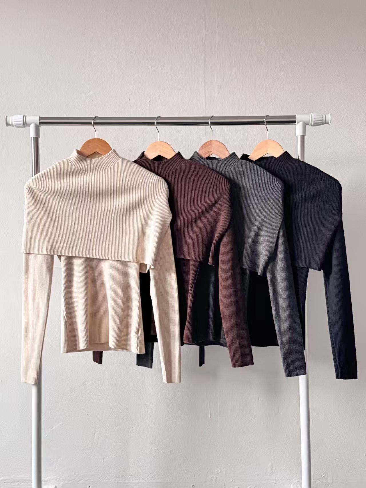 GI5409 羅紋針織高領披肩款上衣套裝