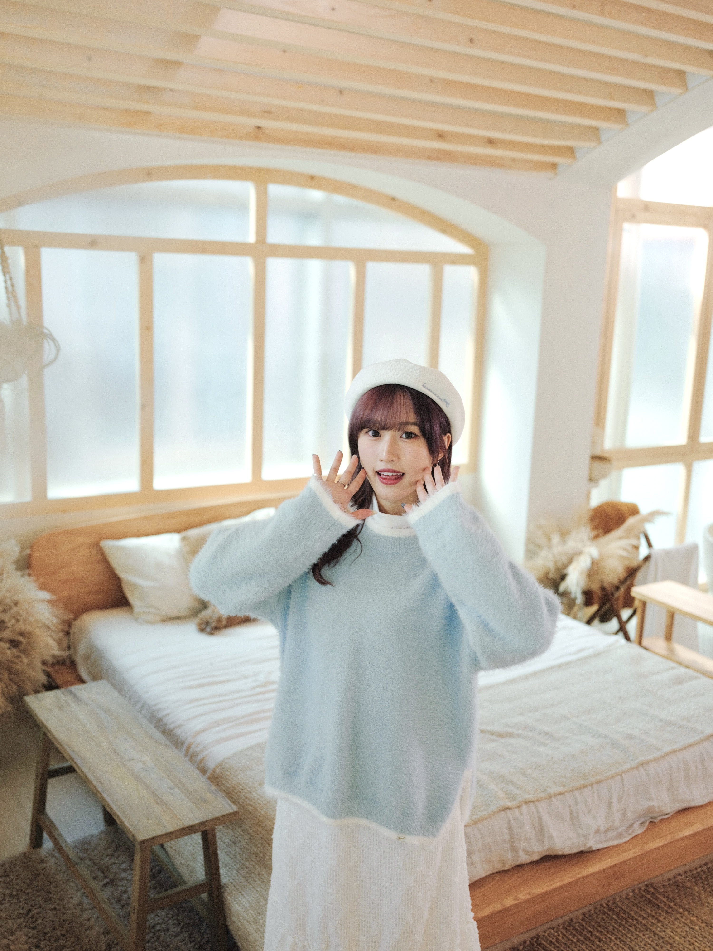 三色 / 長貂毛感包邊開叉毛衣 / Fluffy Contrast Trim Split-Hem Jumper