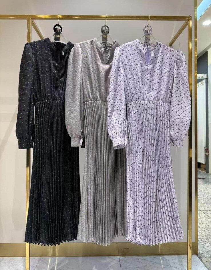 AD06 胸37 腰23-34 長46 $999 (一口價)