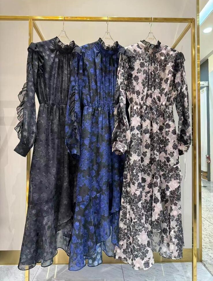 AD13 胸41 腰25-34 長47 $1049 (一口價)