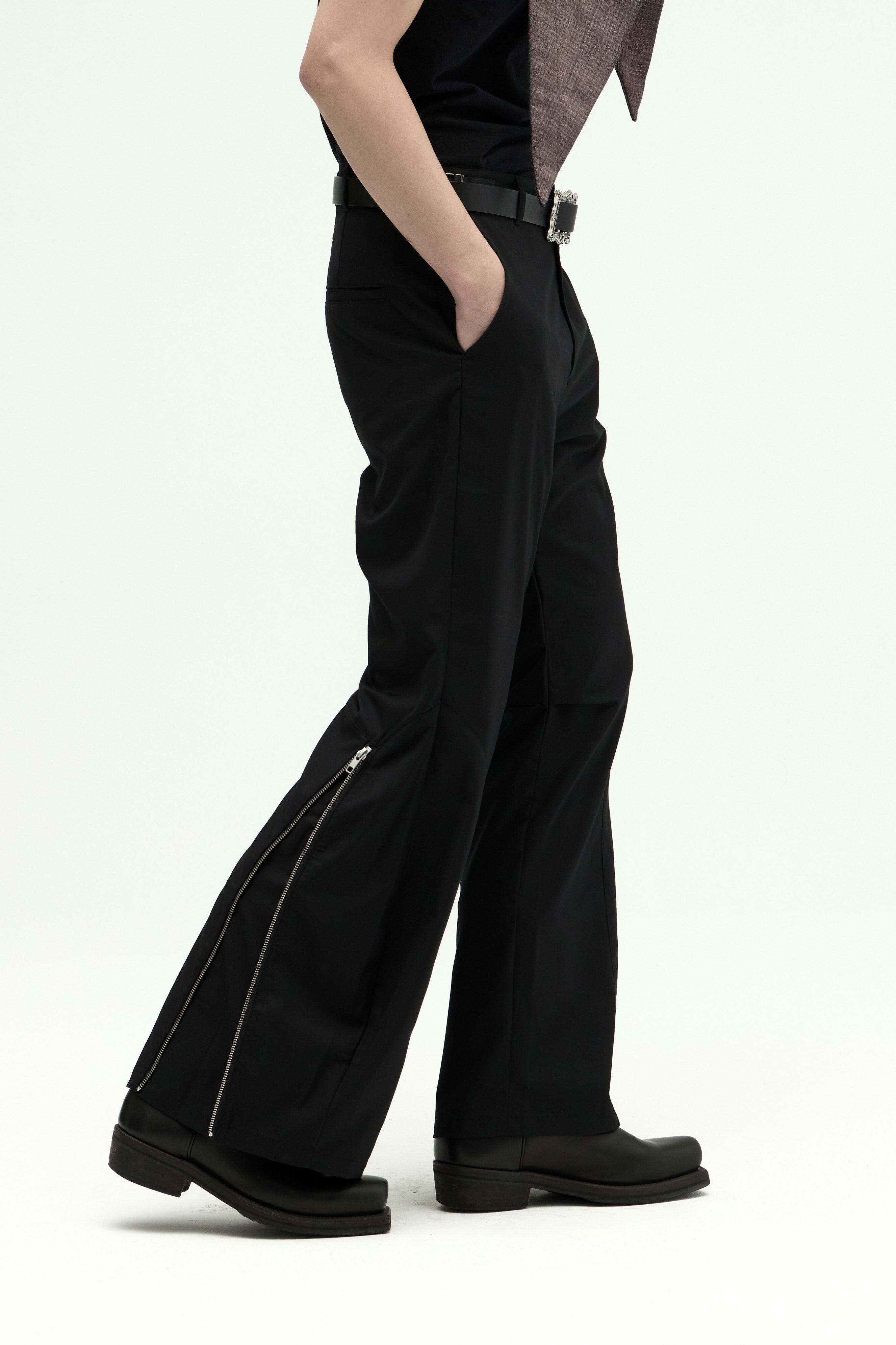 Equalnear AW25 LB01 Ammo Belt Flared Pants