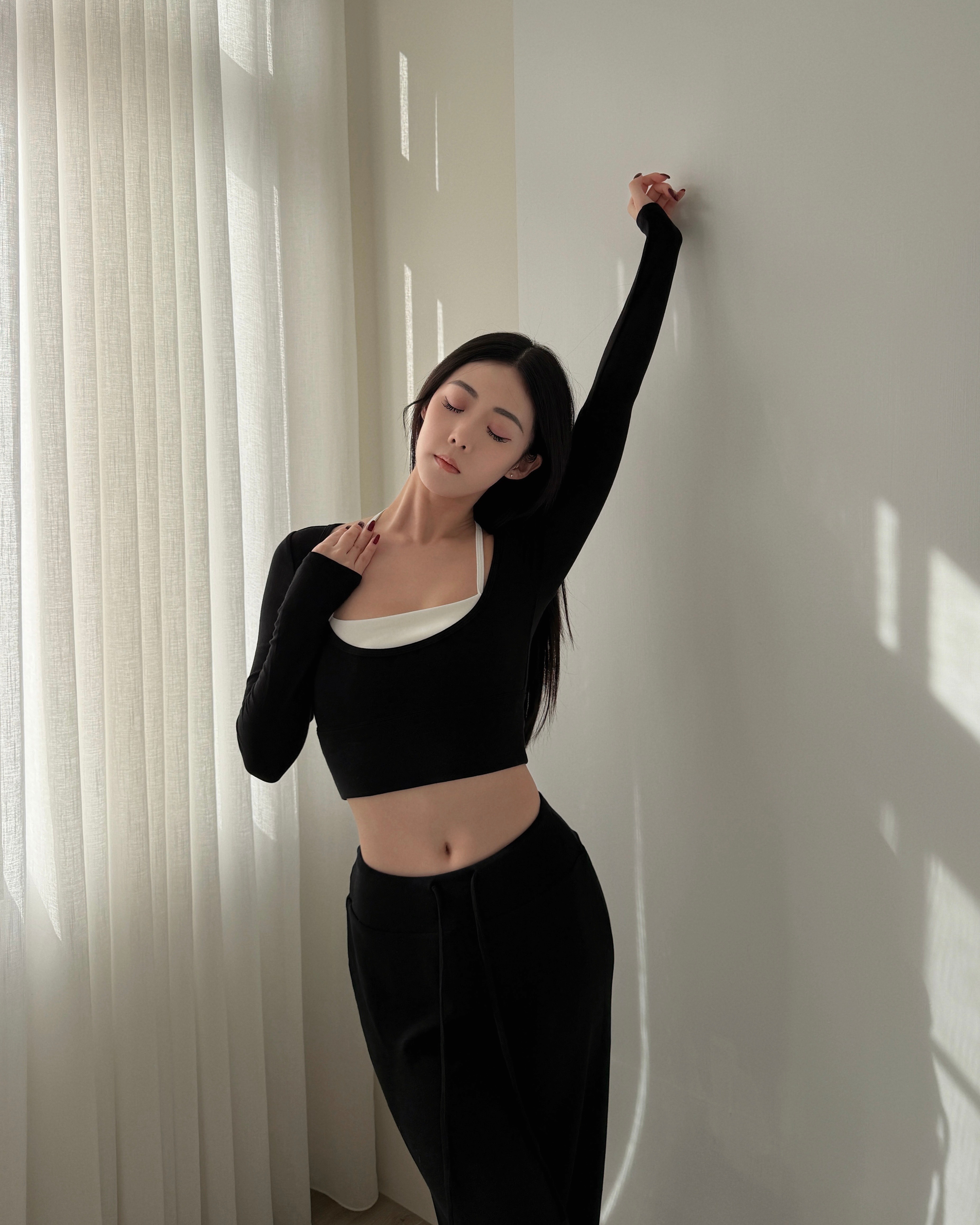 Vera bratop 歐美假兩件胸墊上衣 / 黑