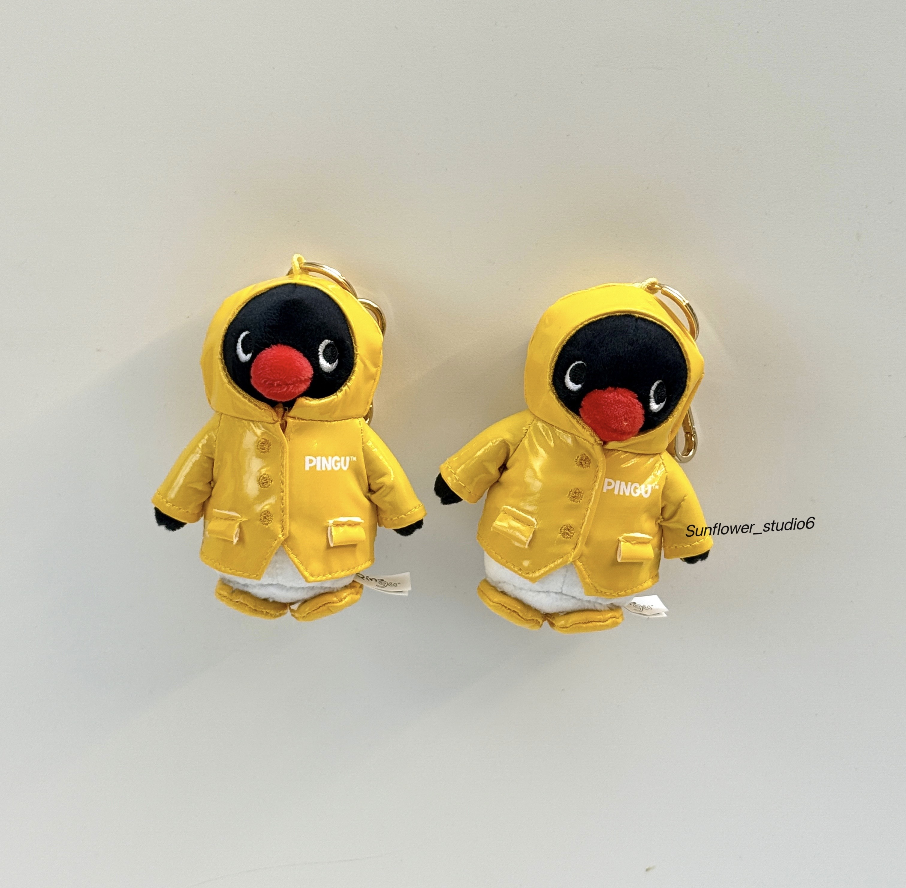 本週限時接單!! 韓國🇰🇷連線 PINGU 企鵝家族 正版授權 雨衣Pingu毛絨吊飾 鑰匙圈 韓國限定 (任買兩件711免運)/現貨