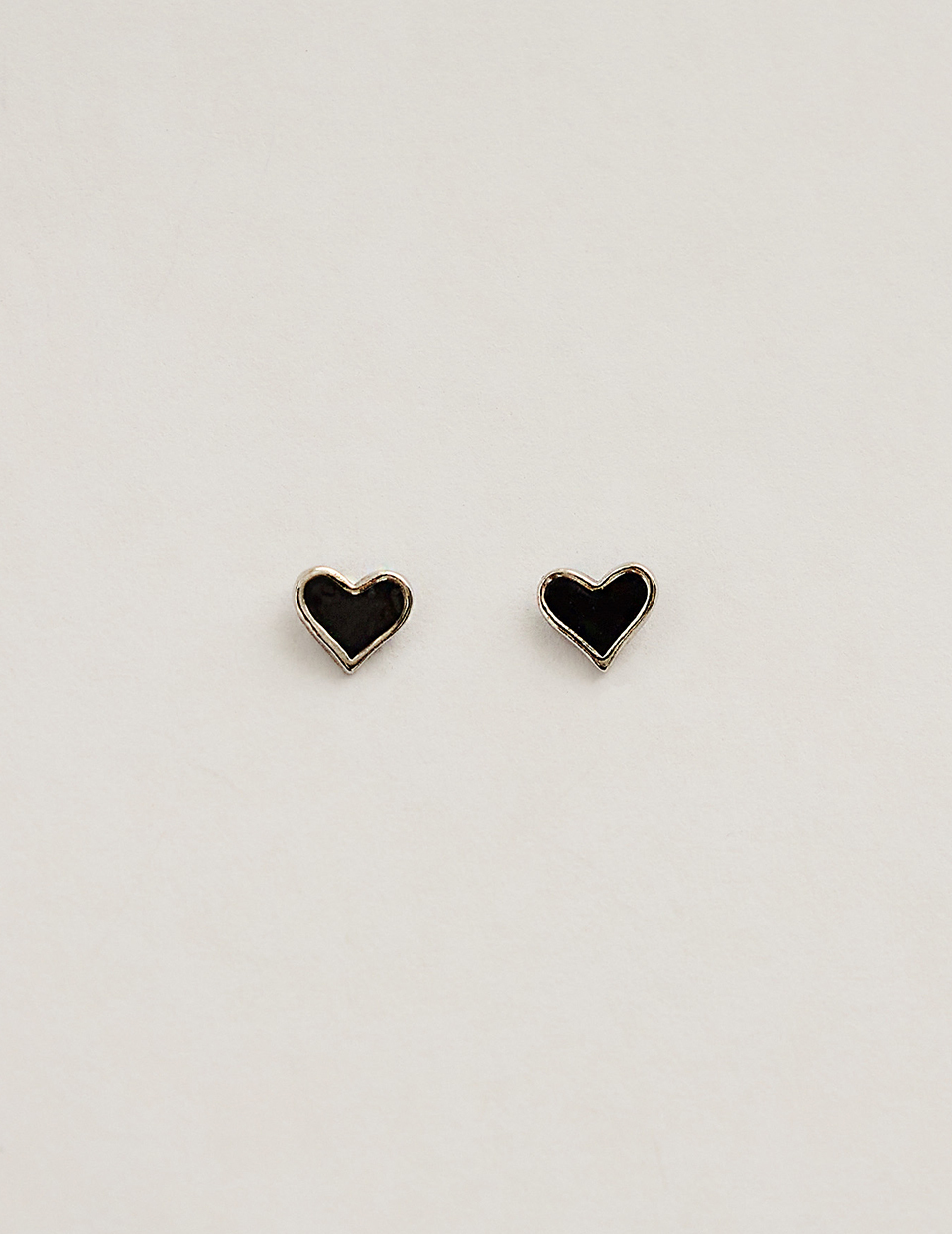 【925純銀】低調愛心。針式耳環